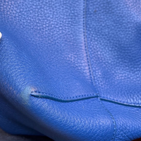 Mansur Gavriel Large Pebble Leather Bucket Bag with Detachable Coin Purse - Picture 6 of 12